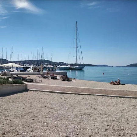 Ginna Appartement Trogir