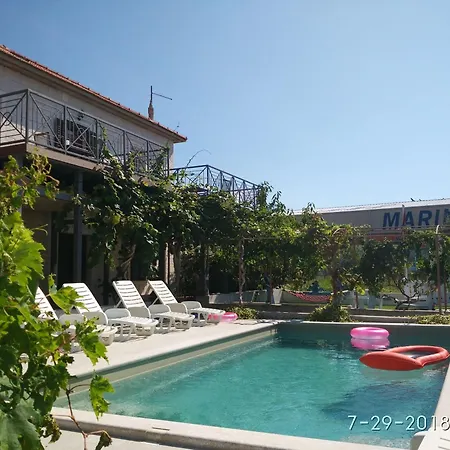 Ginna Lejlighed Trogir
